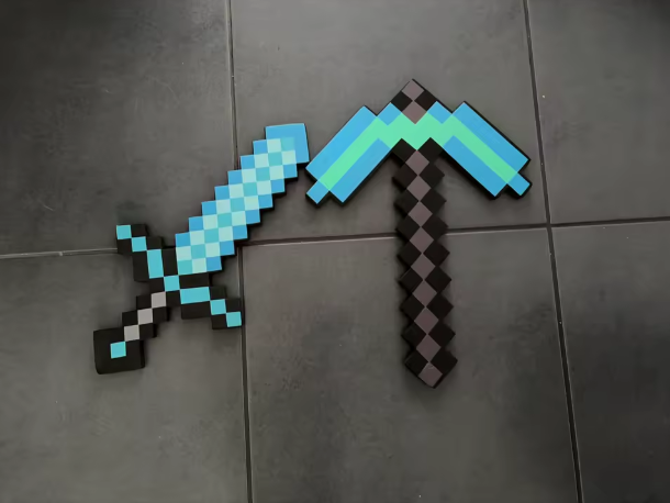 Diamond Pickaxe & Sword